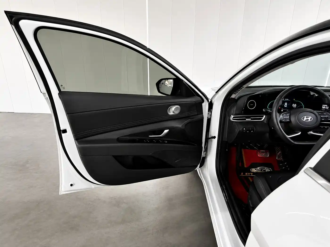 Hyundai Elantra, фото 15