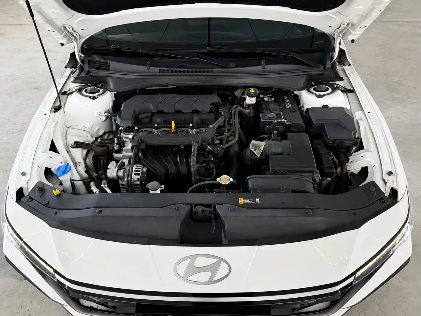 Hyundai Elantra, фото 22