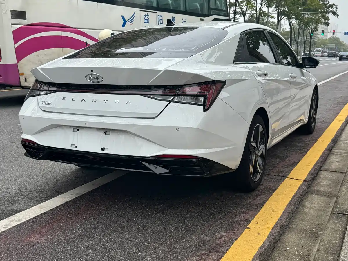 Hyundai Elantra, фото 6