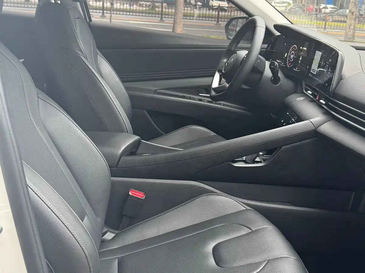 Hyundai Elantra, фото 8