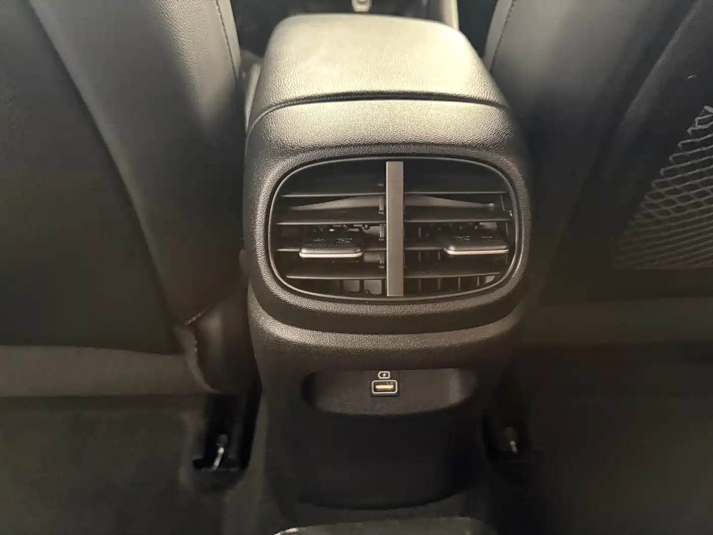 Hyundai Elantra, фото 11