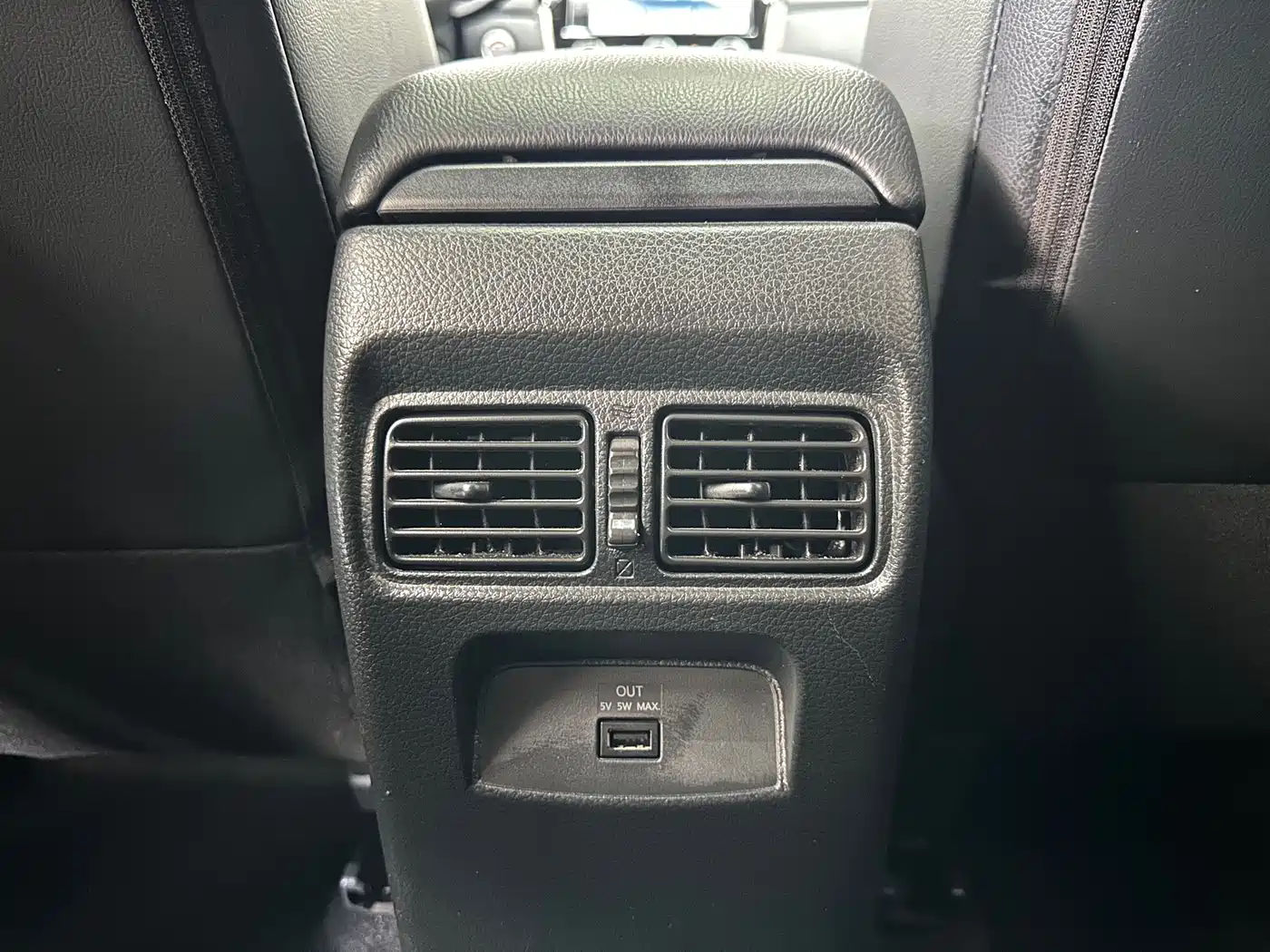 Nissan Tiida, фото 8