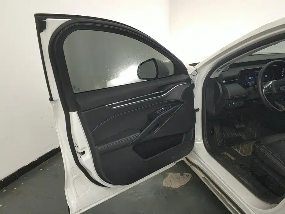 Ford Mondeo, фото 13