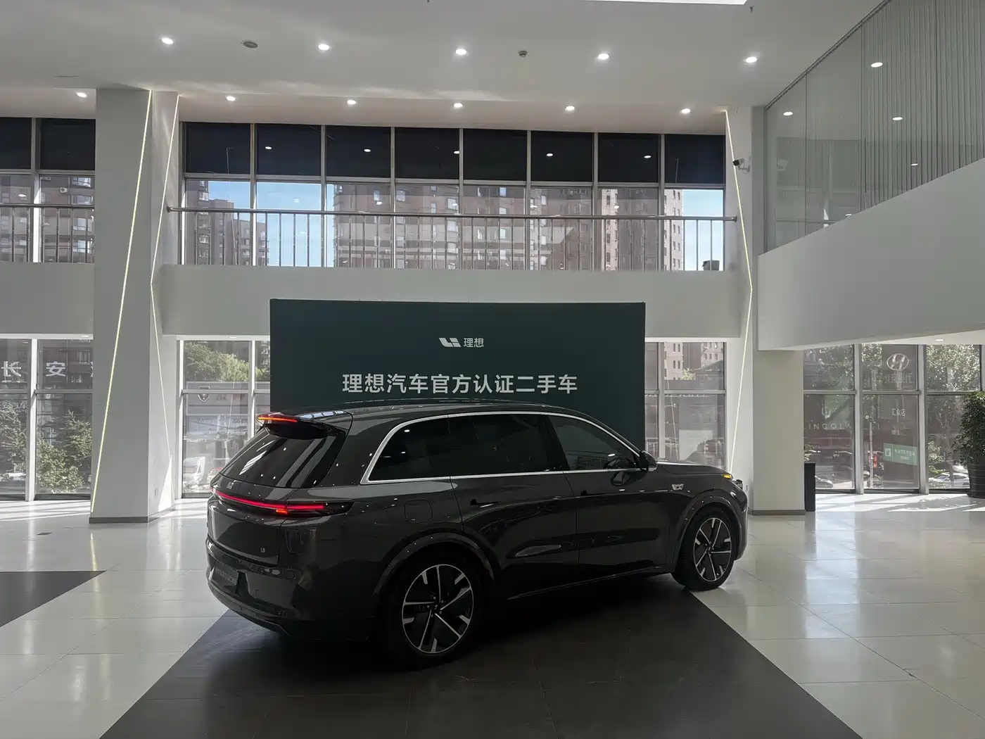 Li Auto L8, фото 2