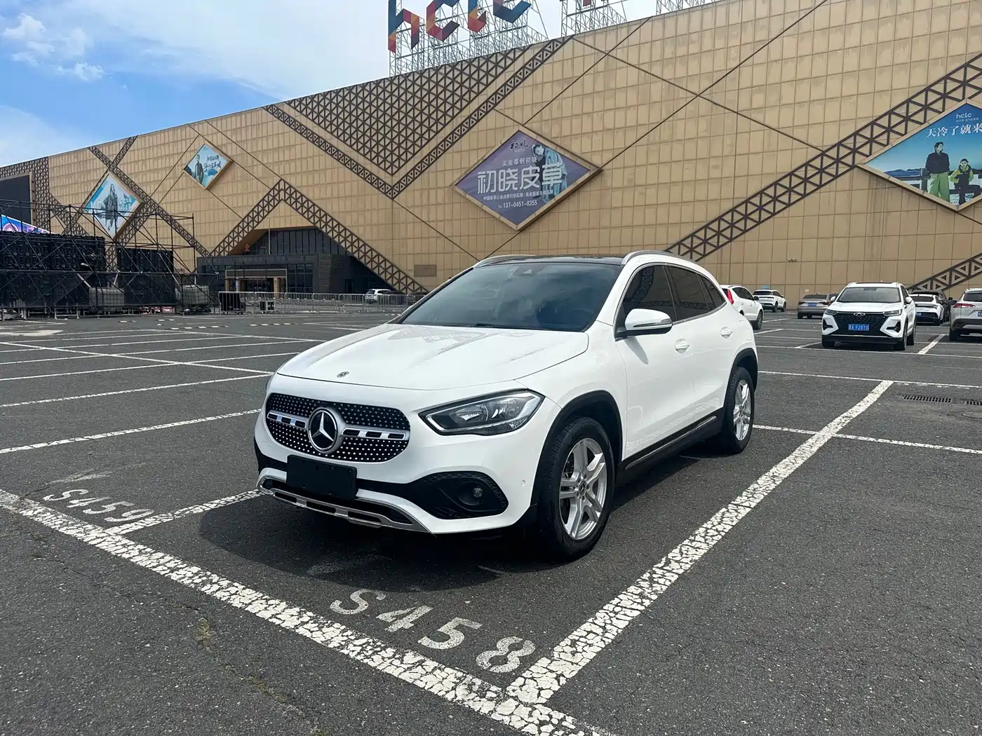 Mercedes-Benz GLA, фото 1