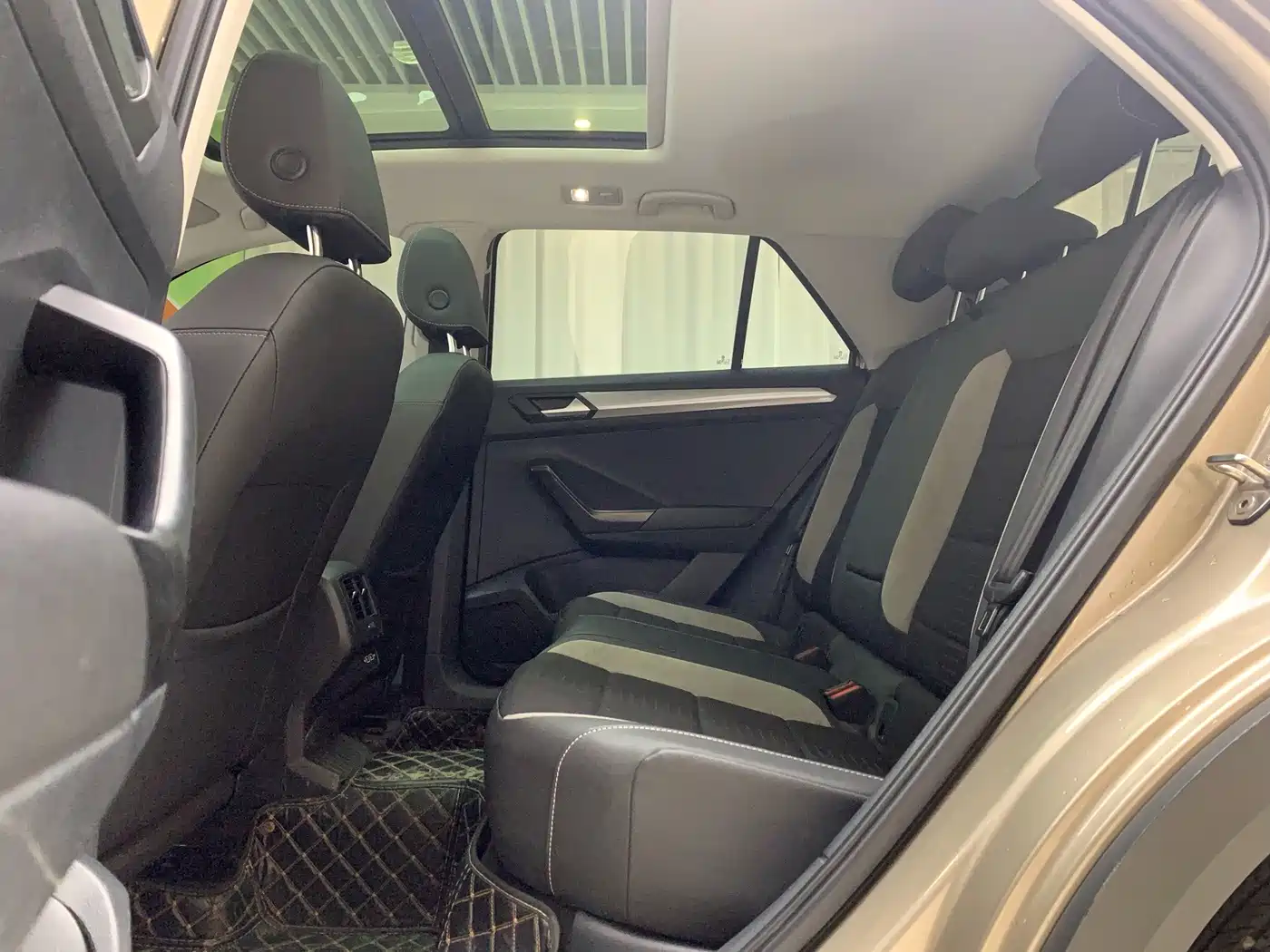 Volkswagen T-ROC, фото 18