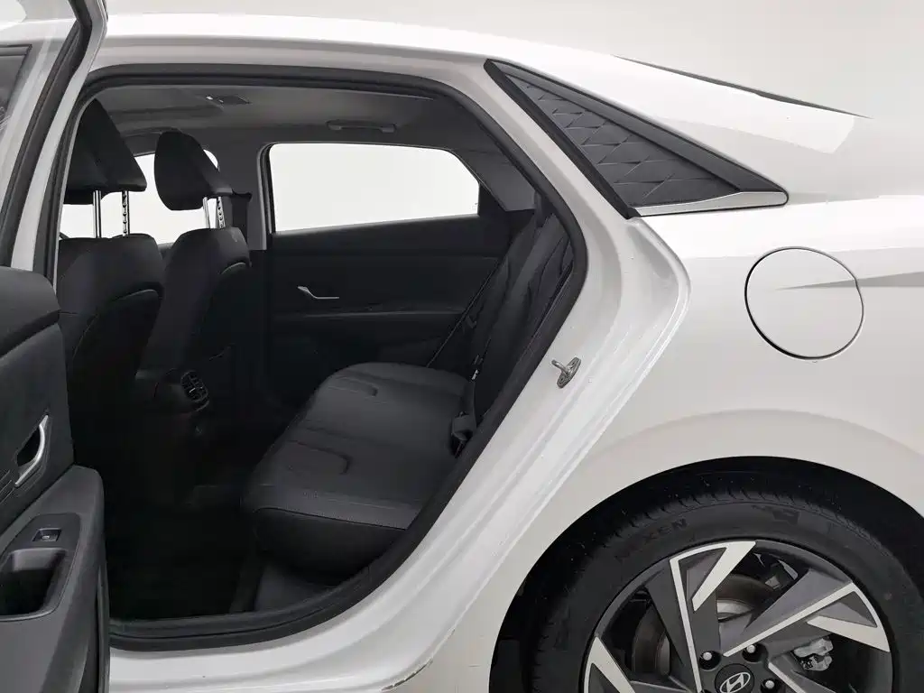 Hyundai Elantra, фото 7