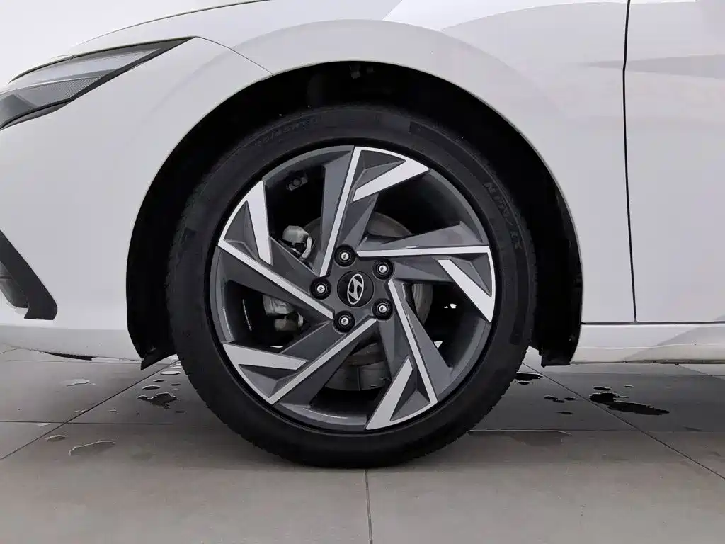 Hyundai Elantra, фото 9