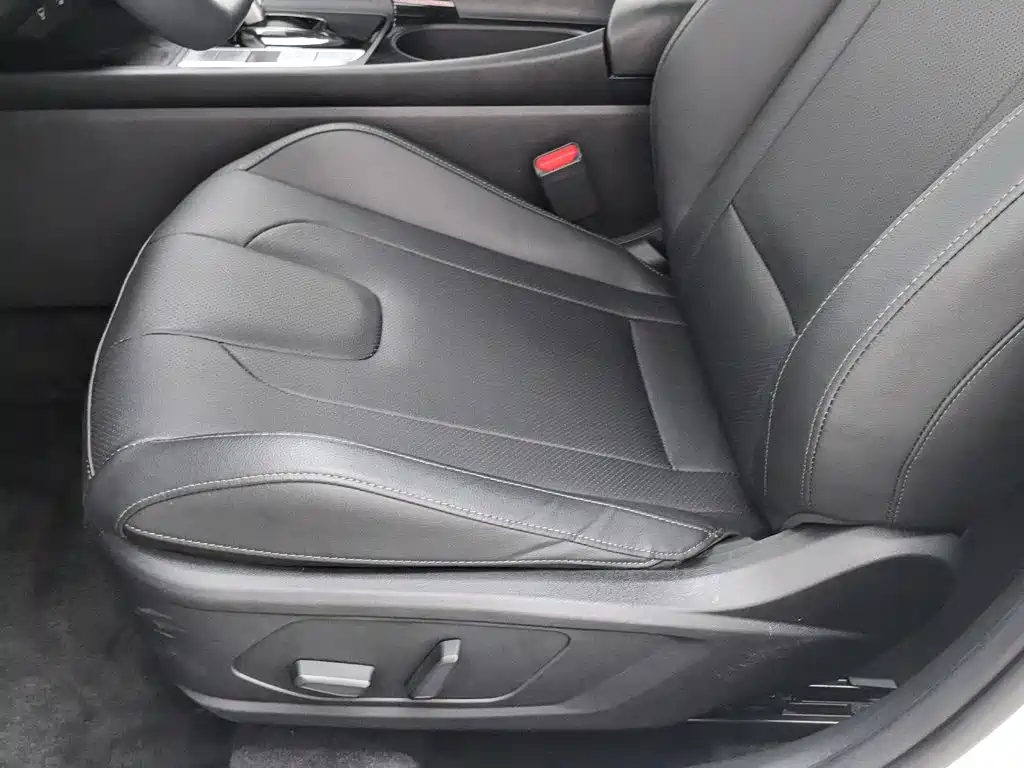 Hyundai Elantra, фото 12