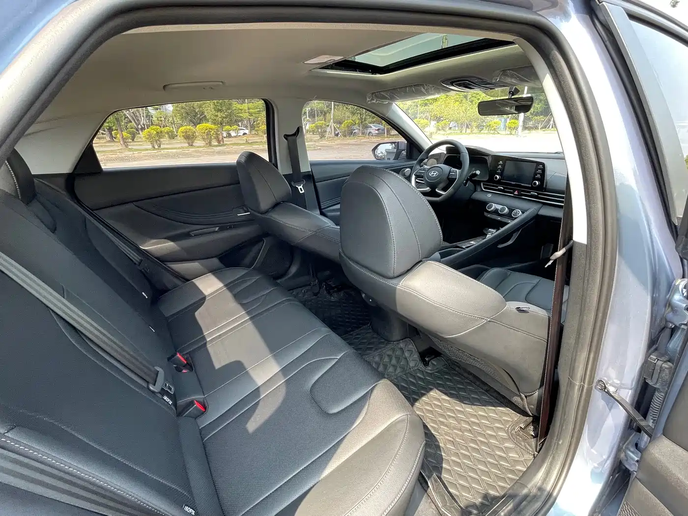 Hyundai Elantra, фото 17