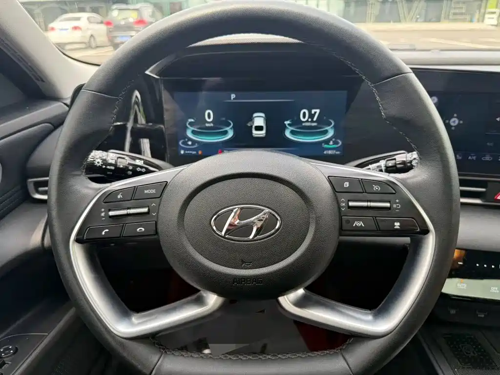 Hyundai Elantra, фото 8
