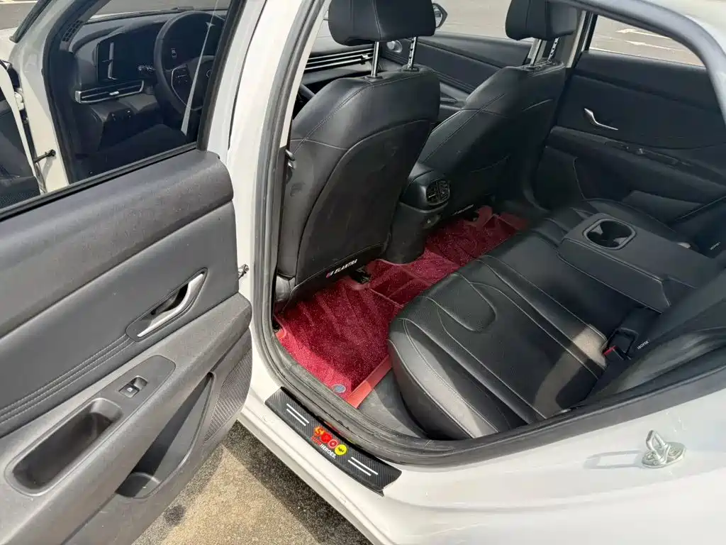 Hyundai Elantra, фото 18