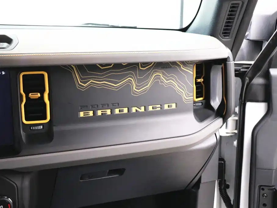 Ford Bronco, фото 19