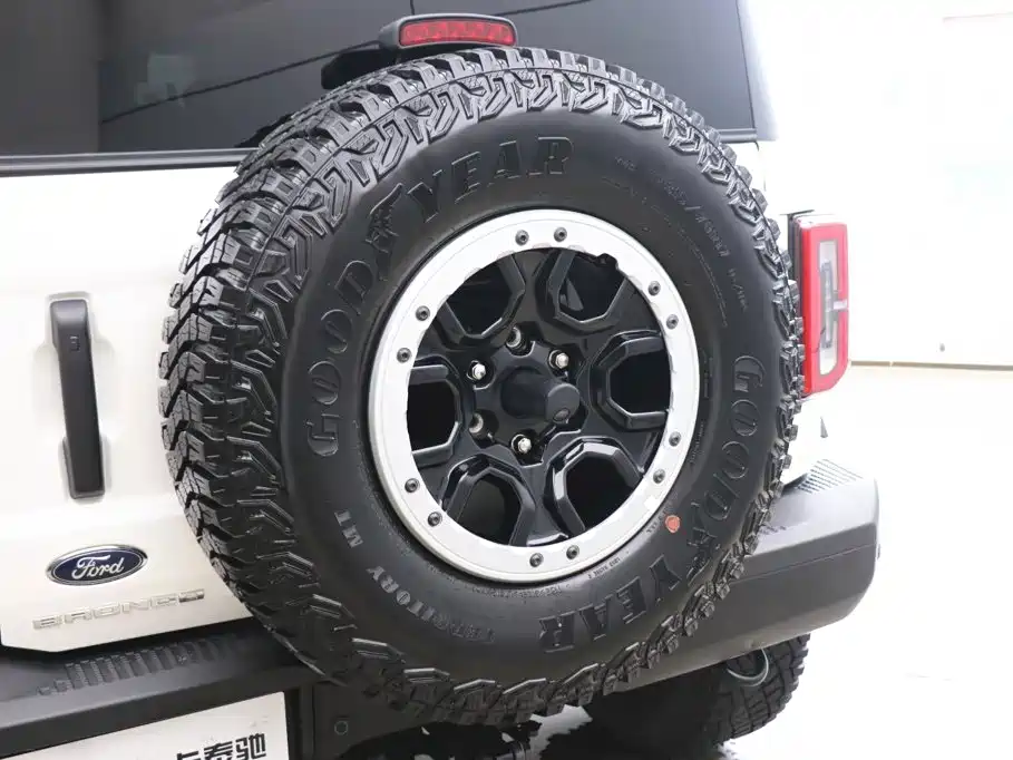 Ford Bronco, фото 30