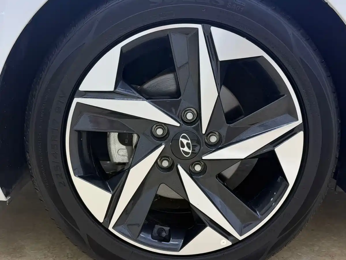 Hyundai Elantra, фото 15