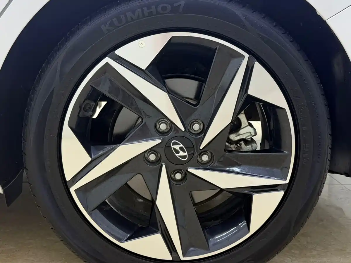 Hyundai Elantra, фото 16
