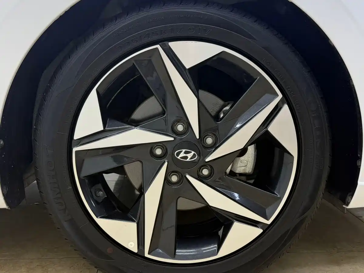 Hyundai Elantra, фото 18