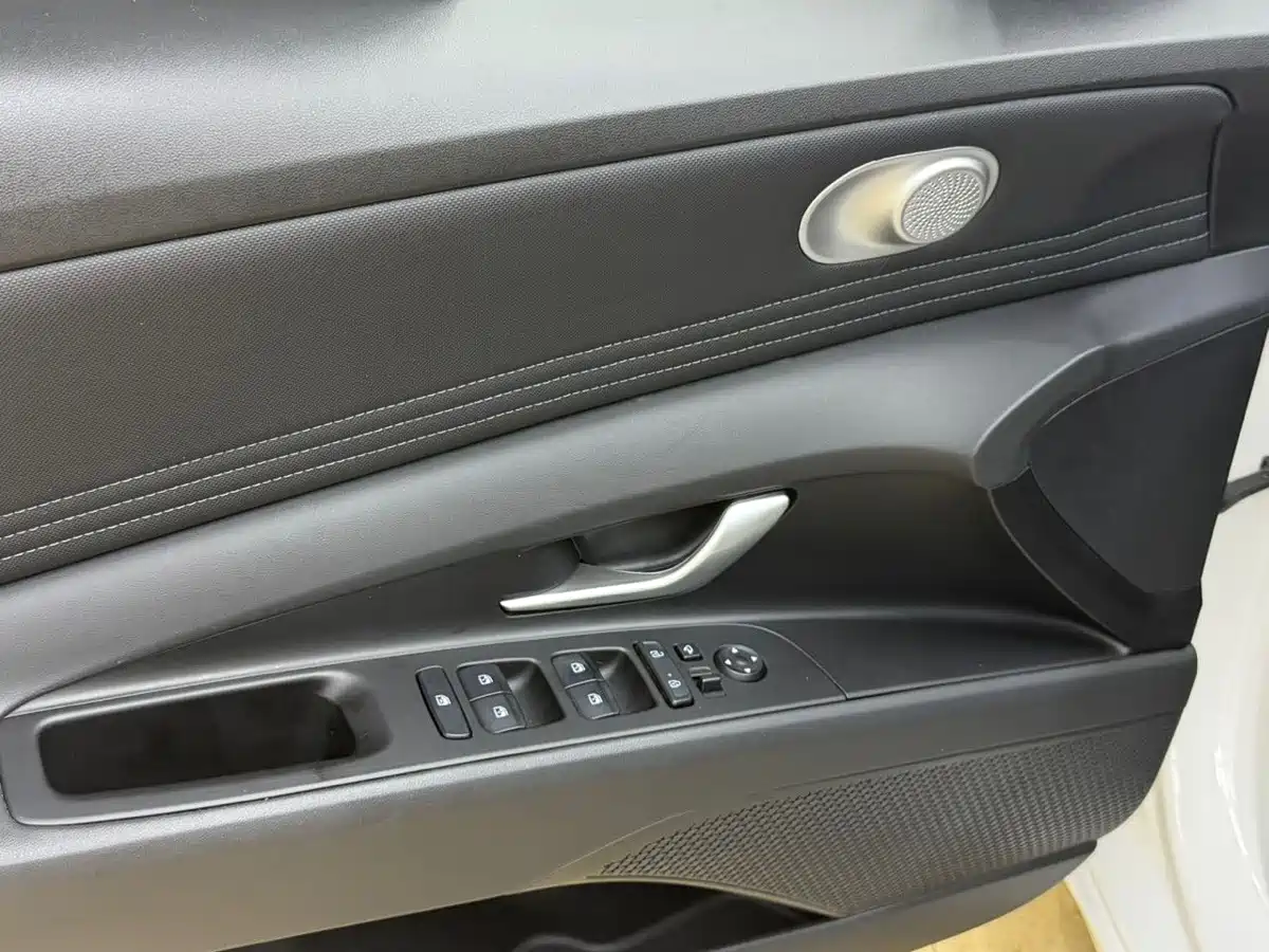 Hyundai Elantra, фото 26