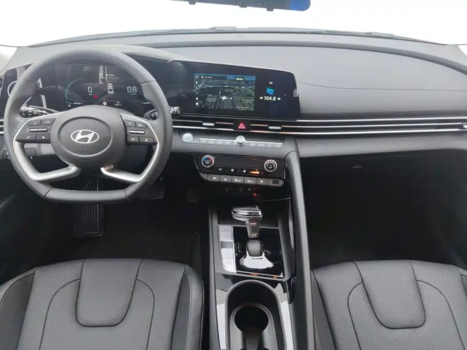 Hyundai Elantra, фото 4