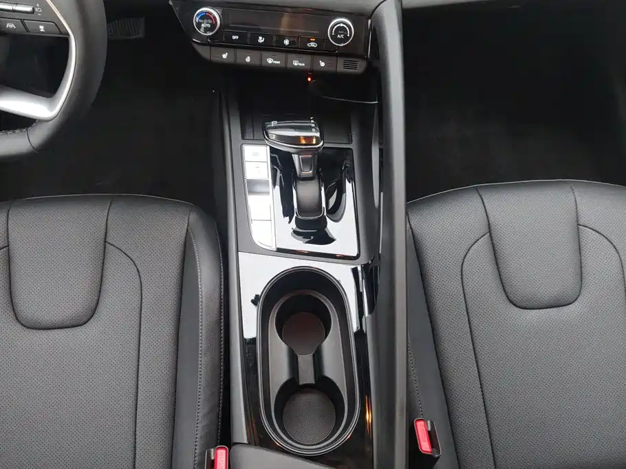 Hyundai Elantra, фото 8