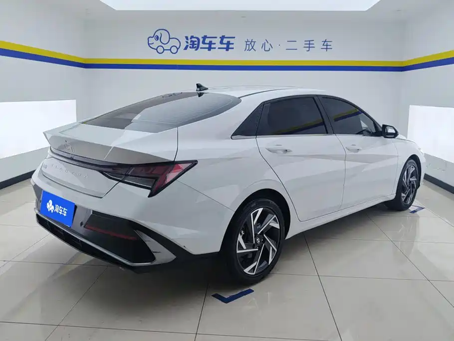 Hyundai Elantra, фото 9