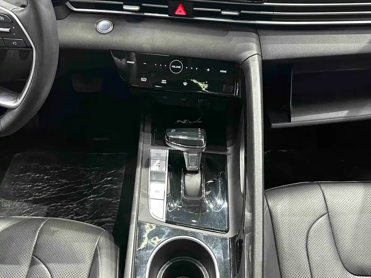 Hyundai Elantra, фото 3
