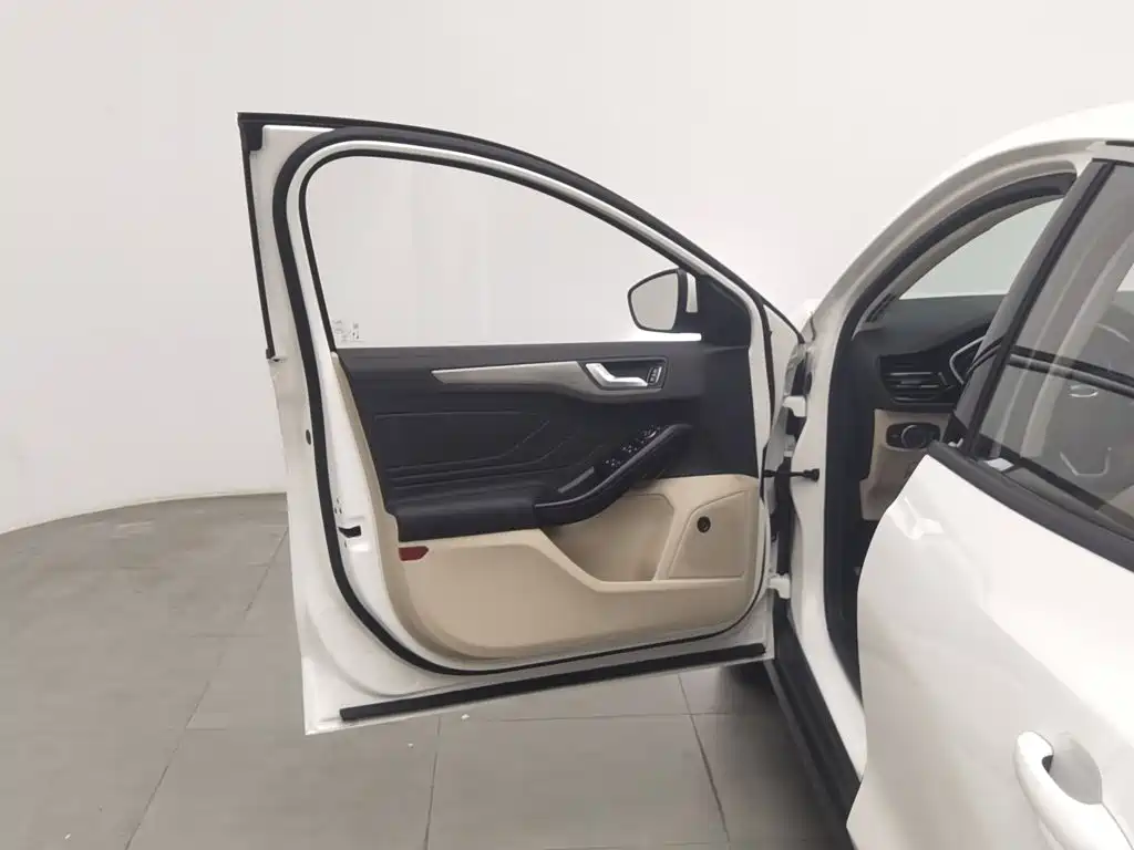 Ford Focus, фото 22