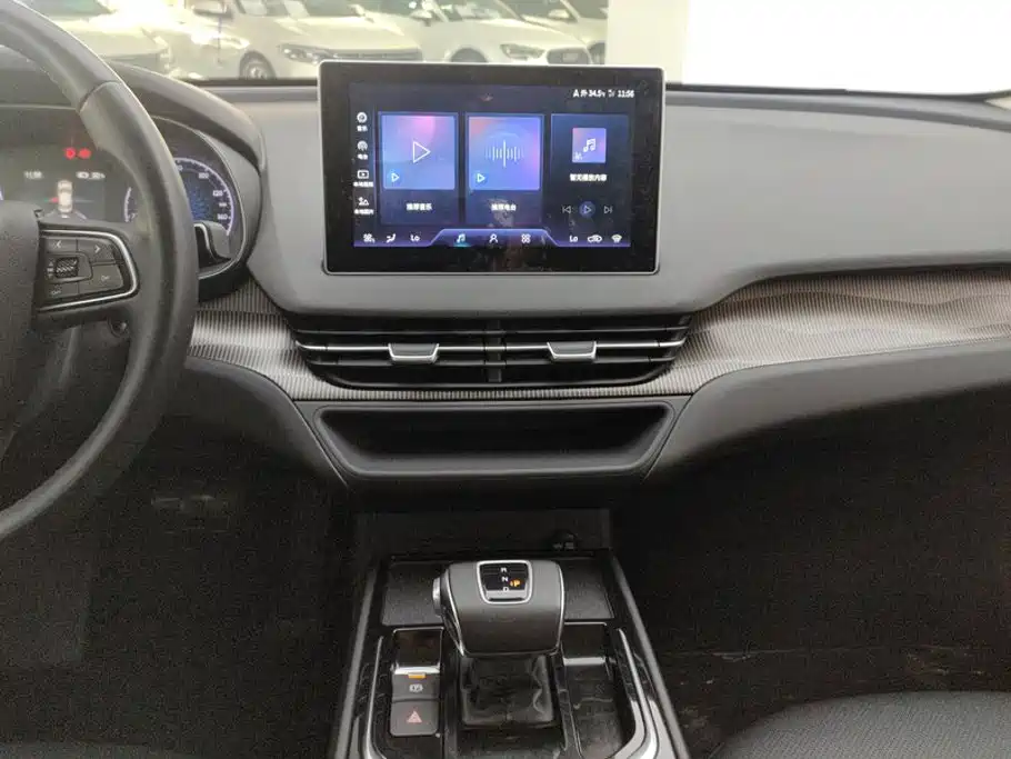 Hongqi E-QM5, фото 5