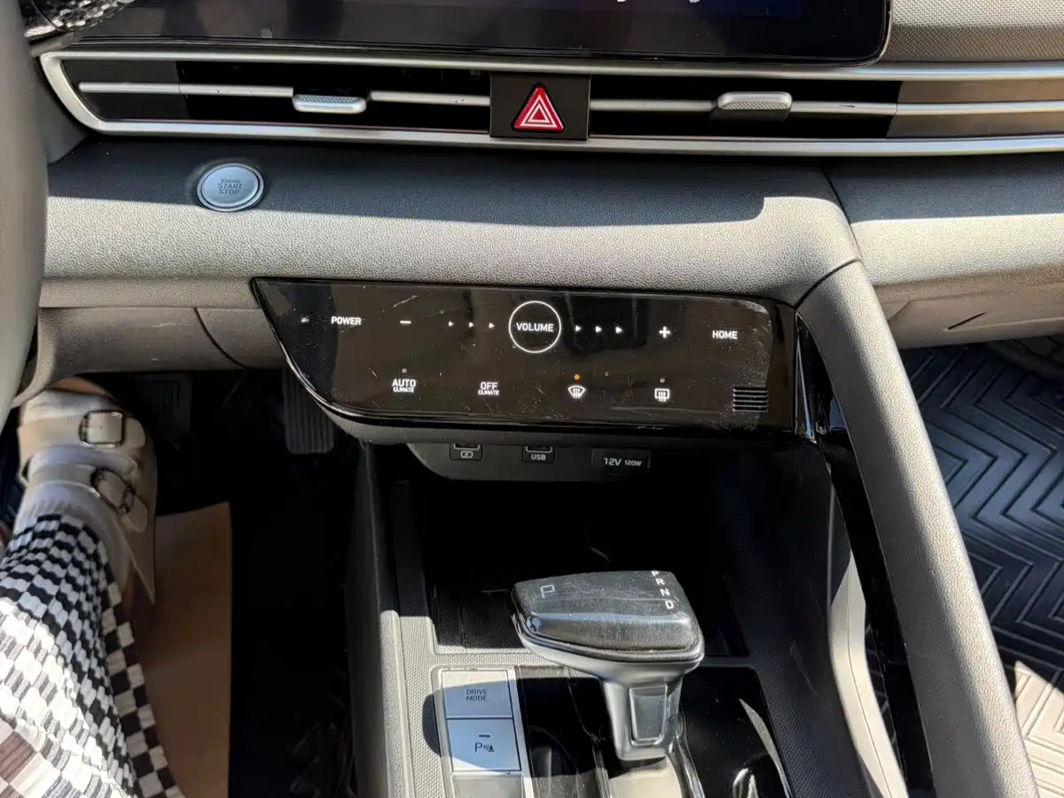 Hyundai Elantra, фото 11