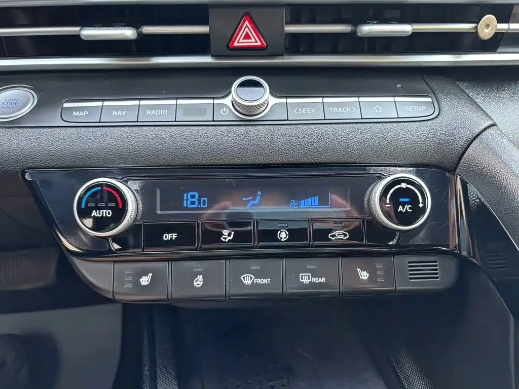 Hyundai Elantra, фото 3