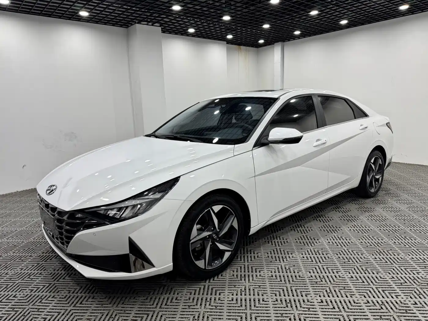 Hyundai Elantra, фото 3