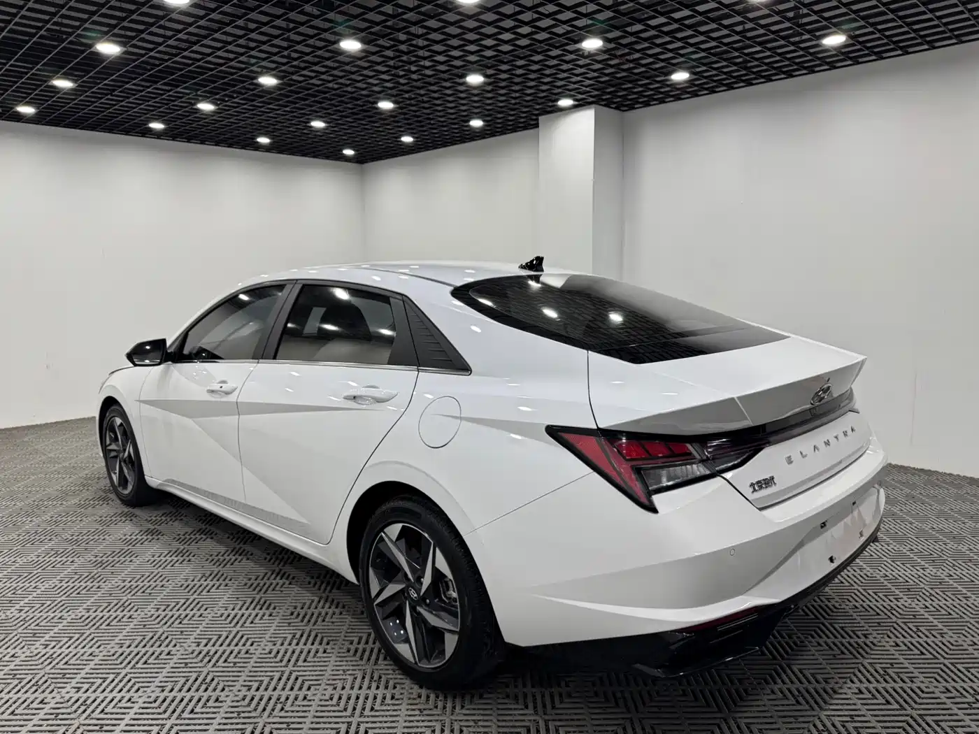 Hyundai Elantra, фото 9