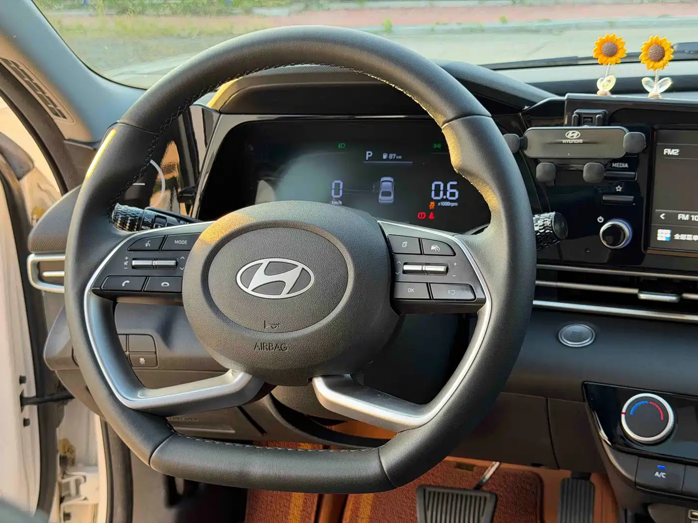 Hyundai Elantra, фото 5