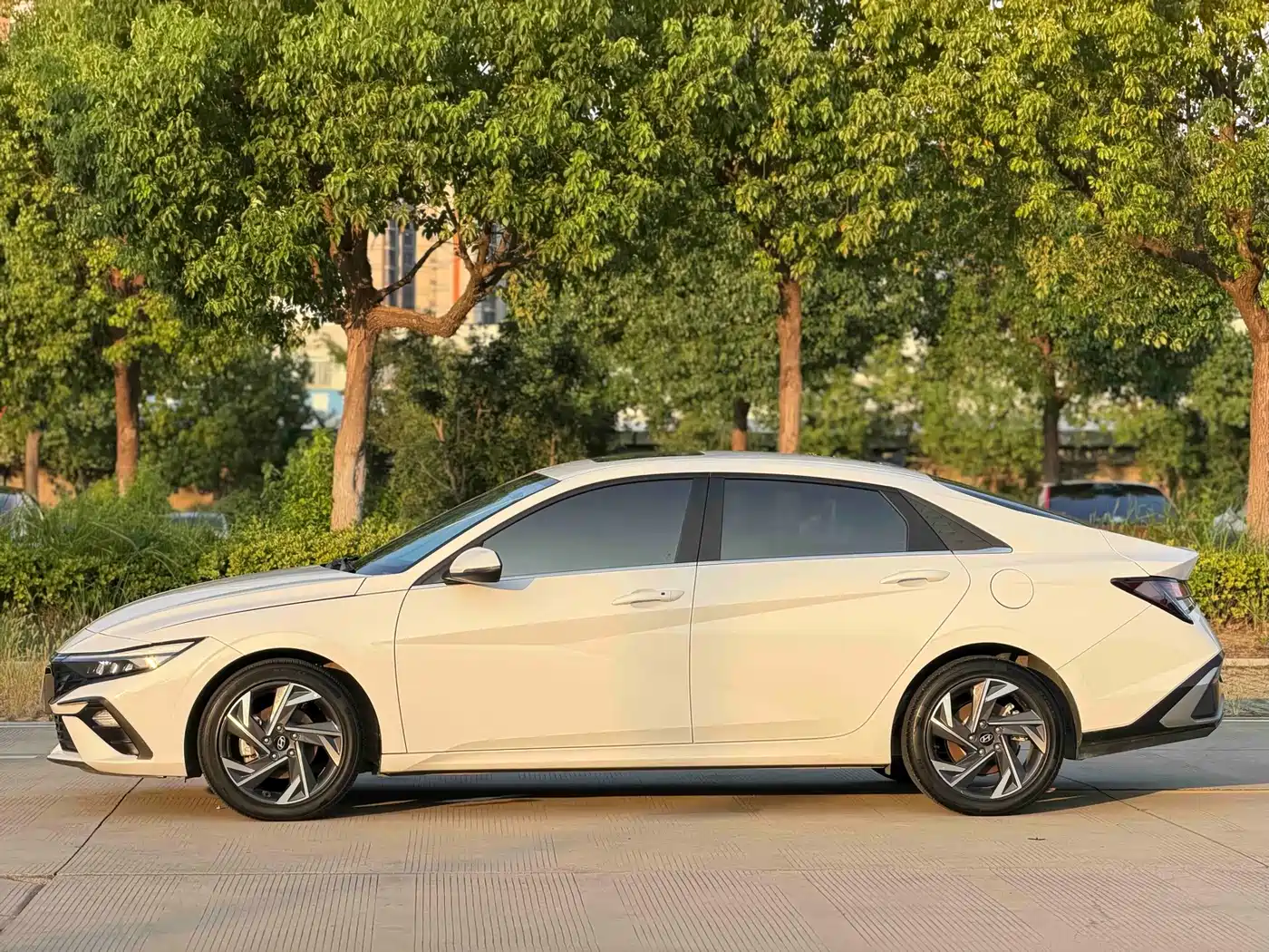 Hyundai Elantra, фото 15