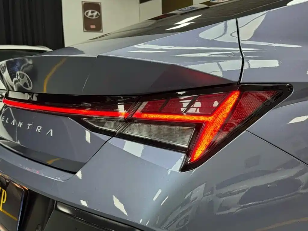 Hyundai Elantra, фото 12