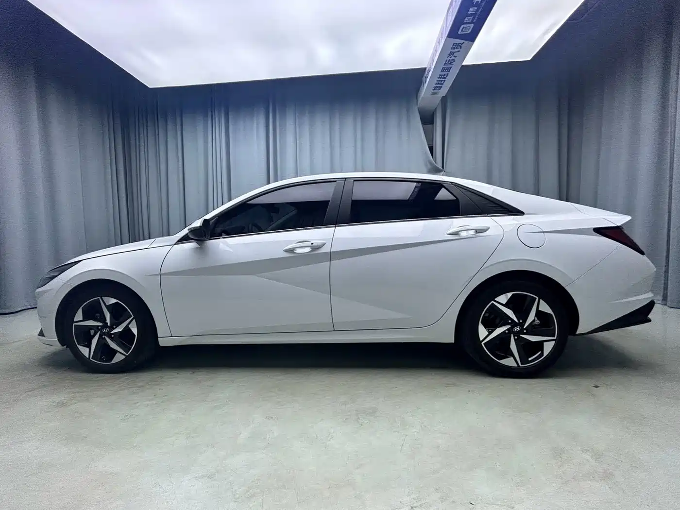 Hyundai Elantra, фото 14
