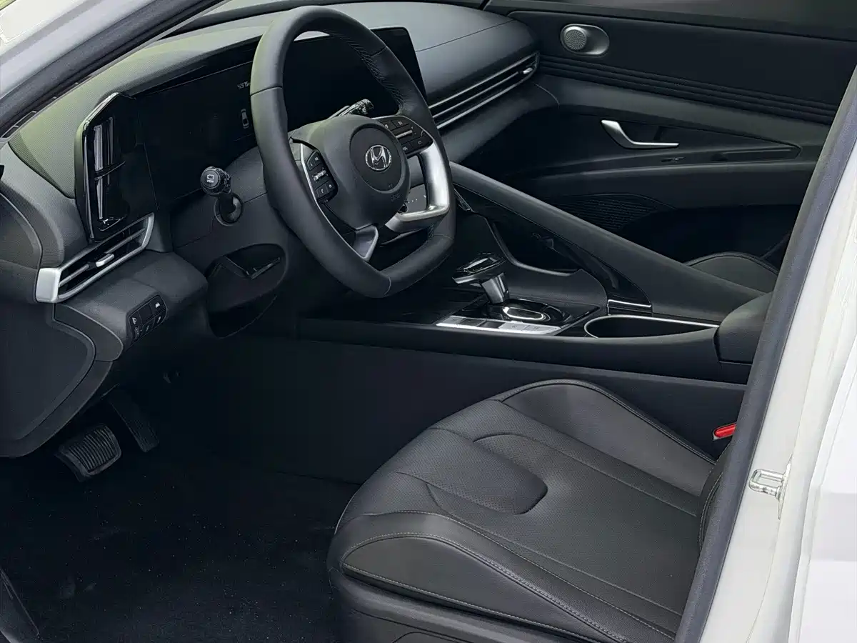 Hyundai Elantra, фото 5