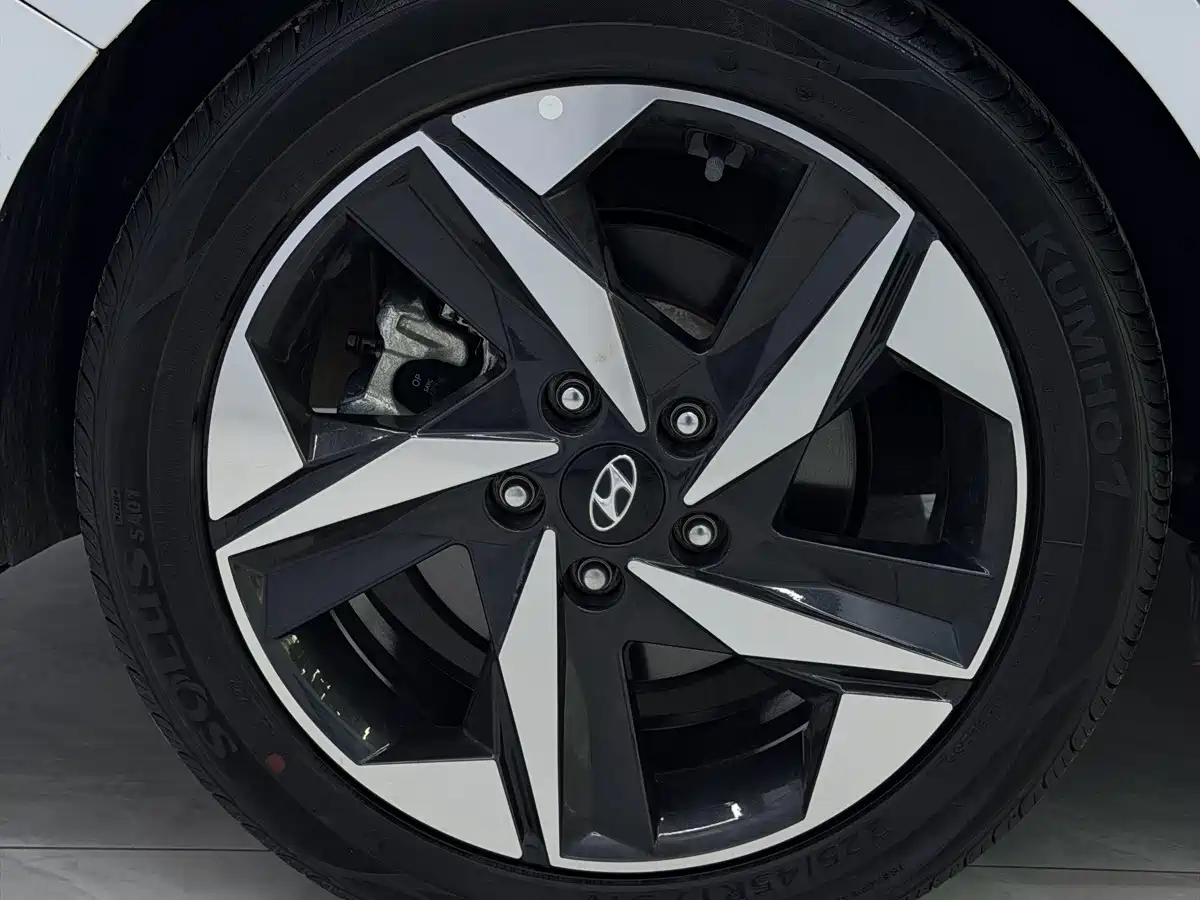 Hyundai Elantra, фото 14