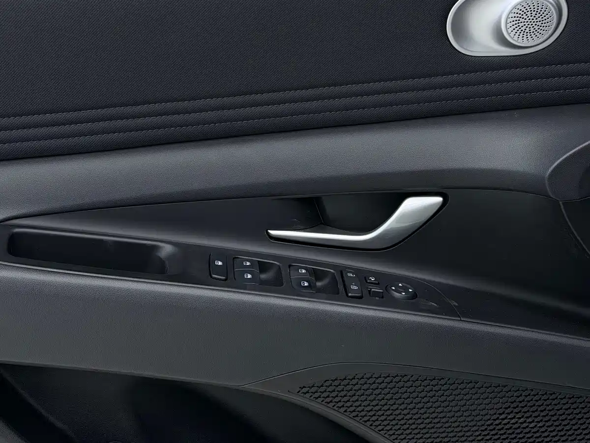 Hyundai Elantra, фото 20