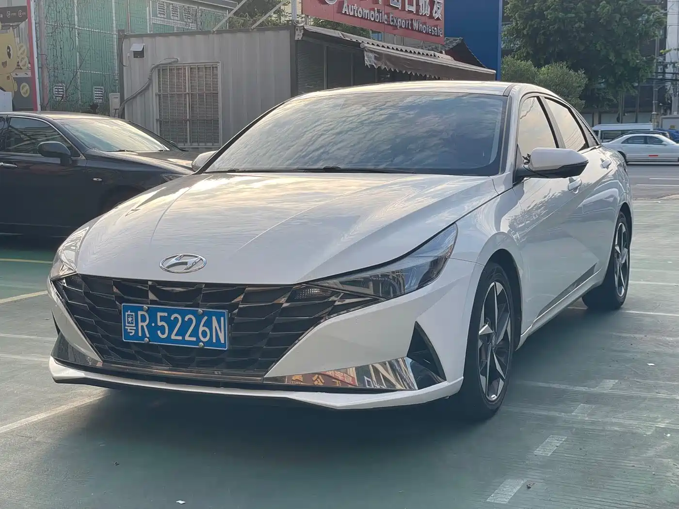 Hyundai Elantra, фото 1