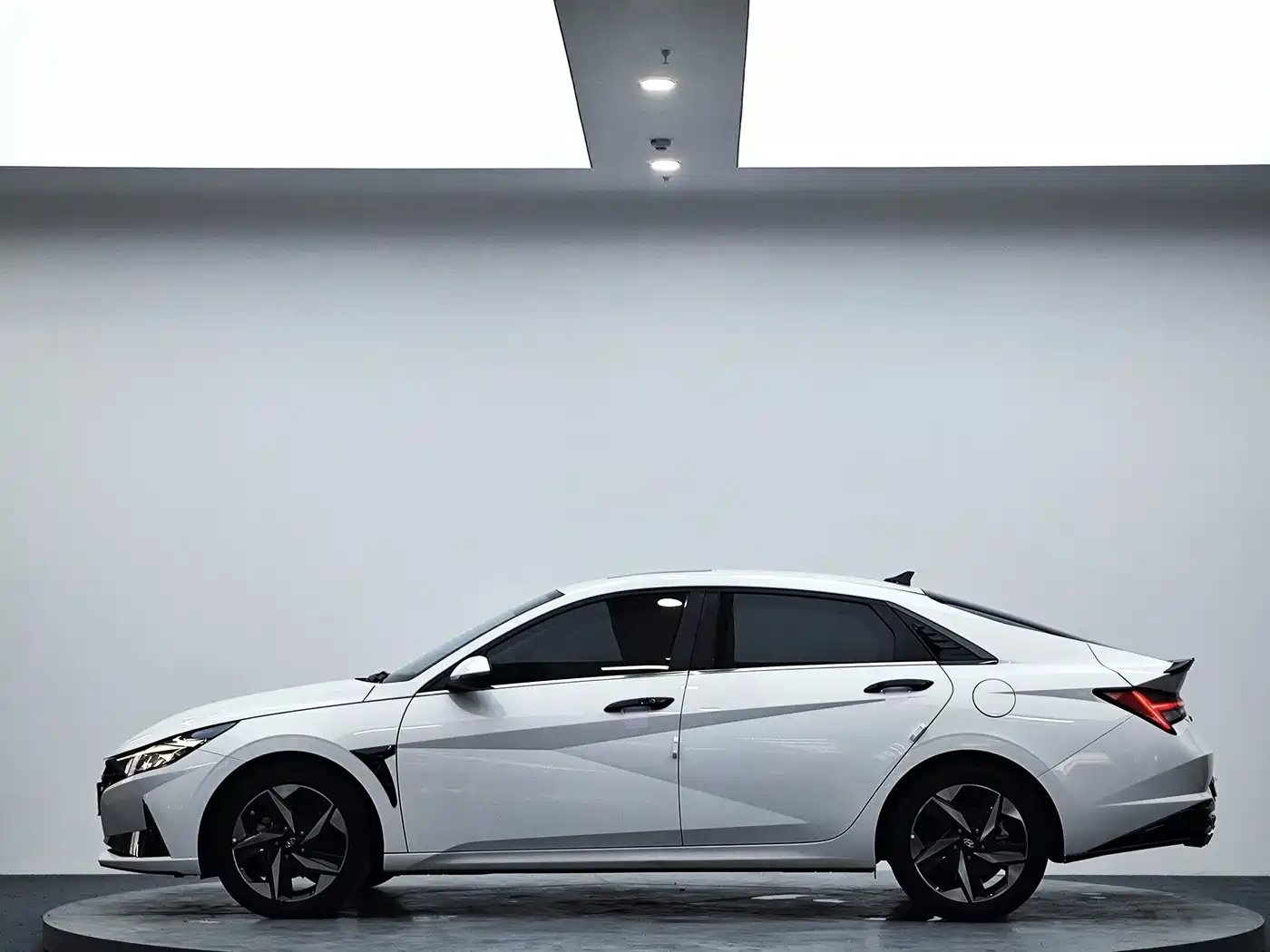 Hyundai Elantra, фото 14