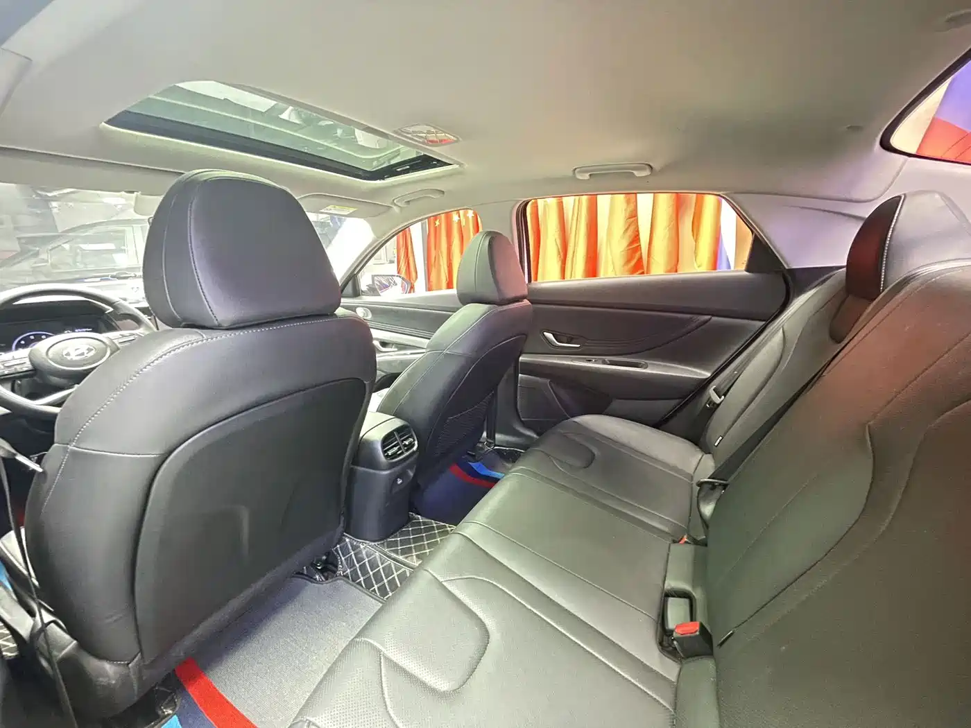 Hyundai Elantra, фото 3
