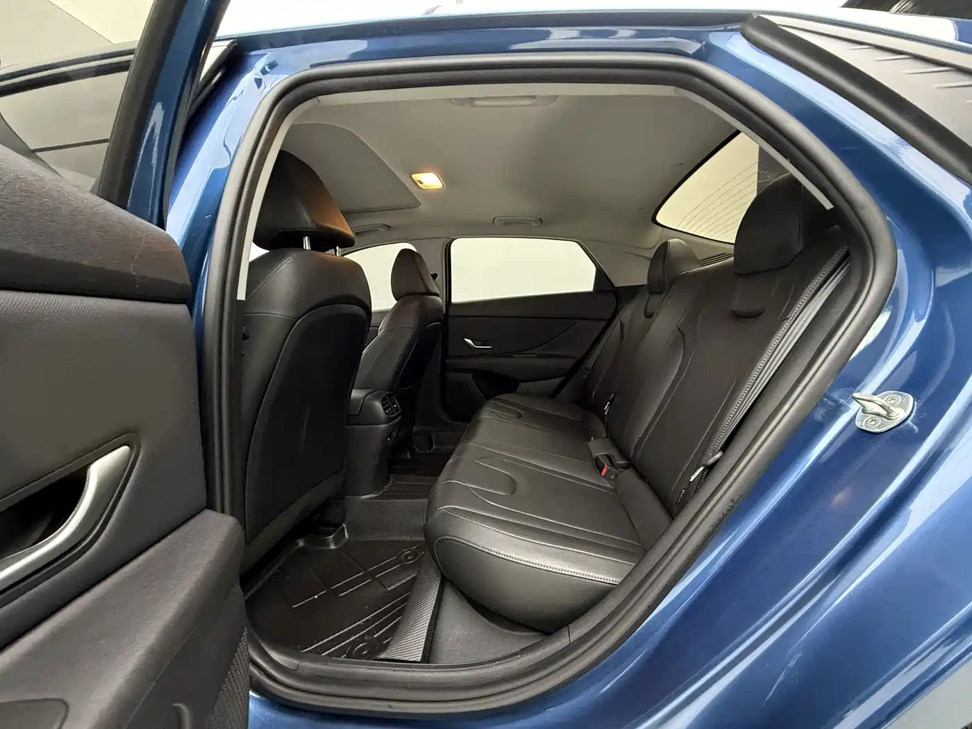 Hyundai Elantra, фото 3