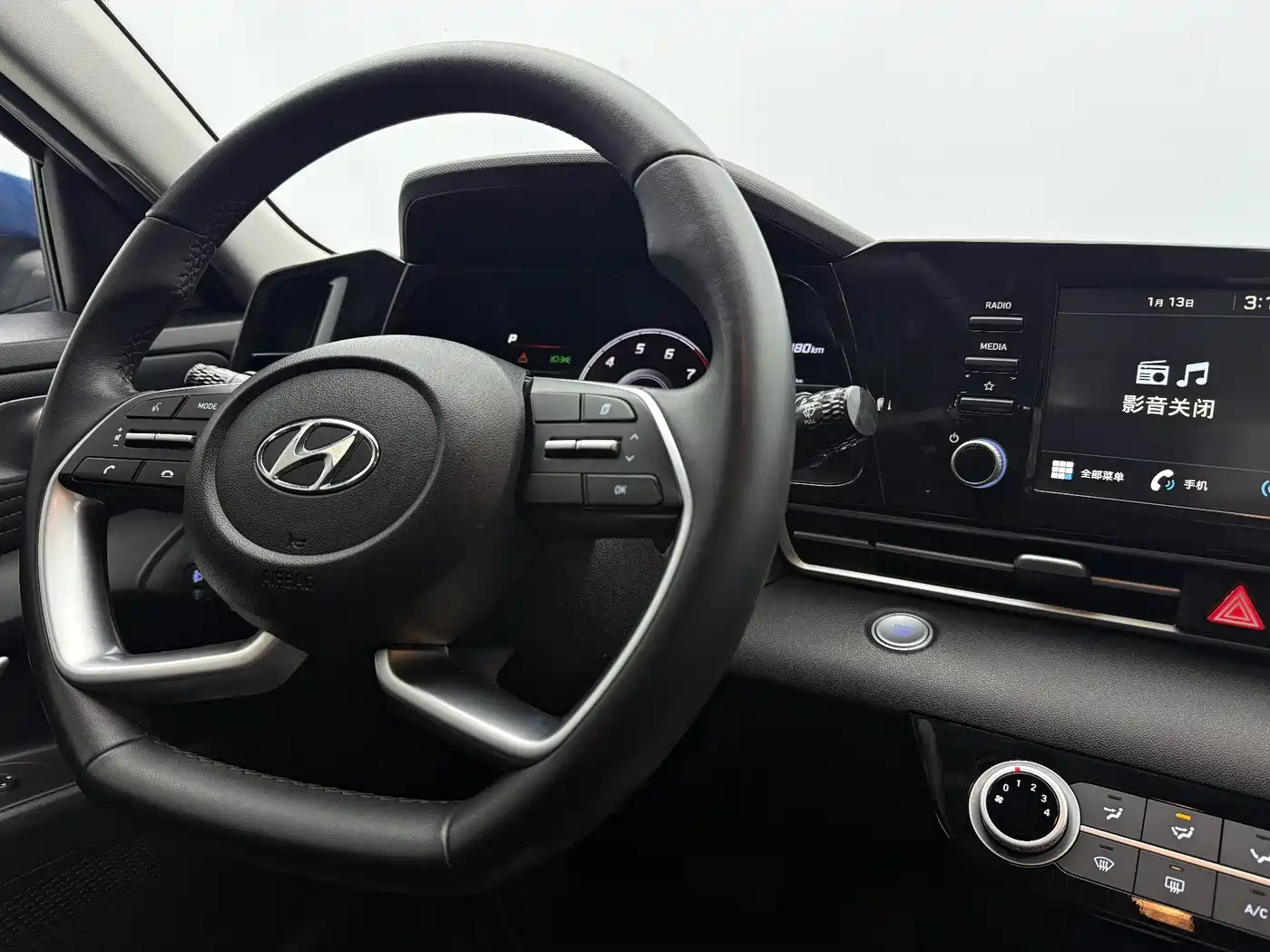 Hyundai Elantra, фото 4