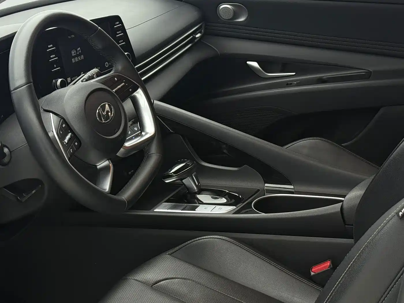 Hyundai Elantra, фото 11
