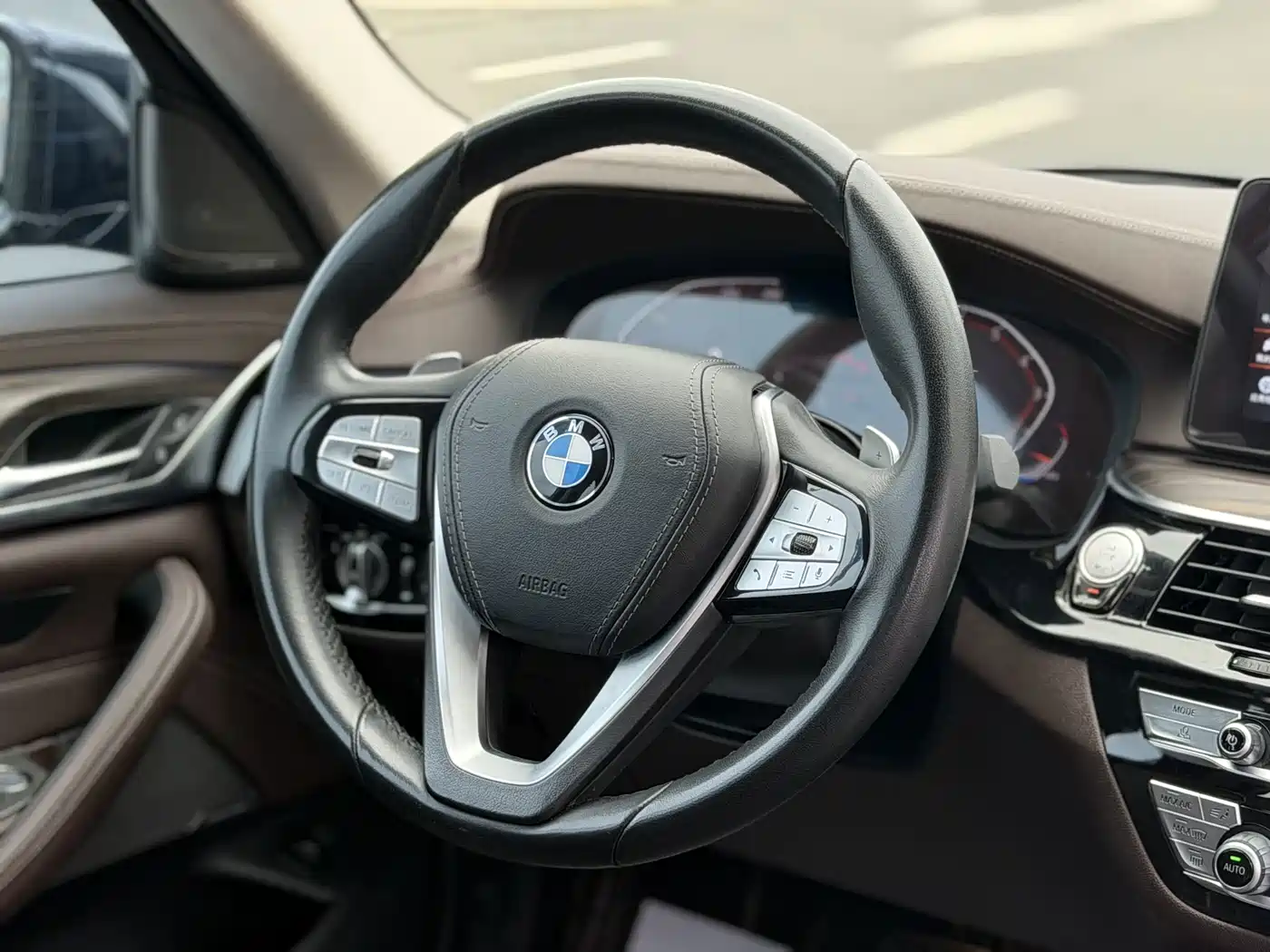 BMW 5 Series, фото 12