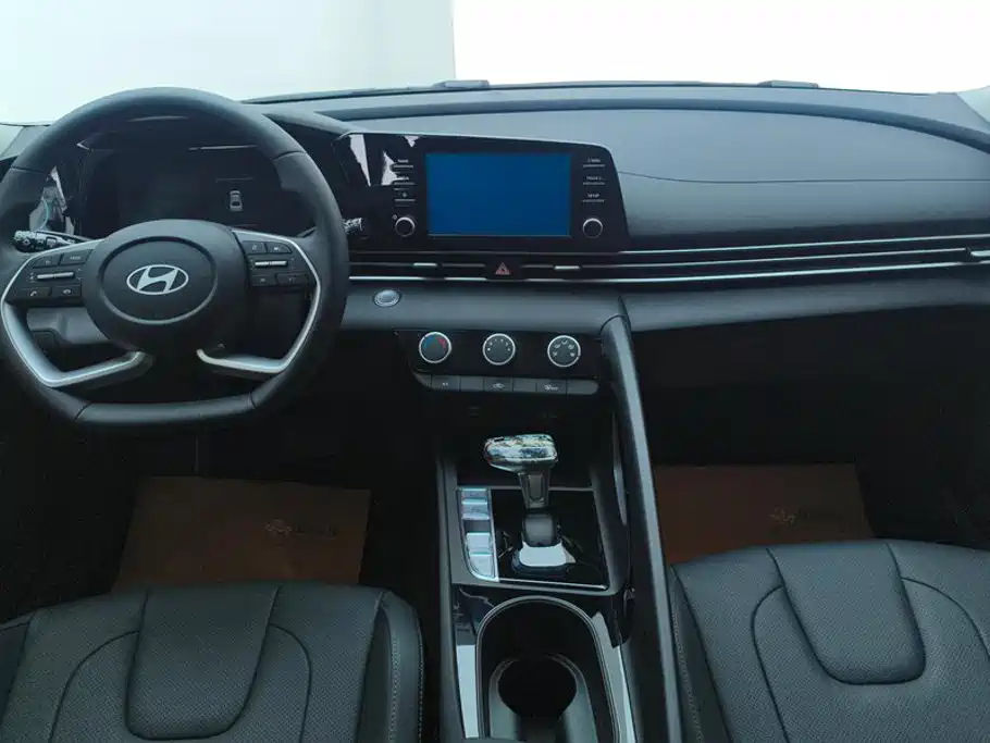 Hyundai Elantra, фото 4