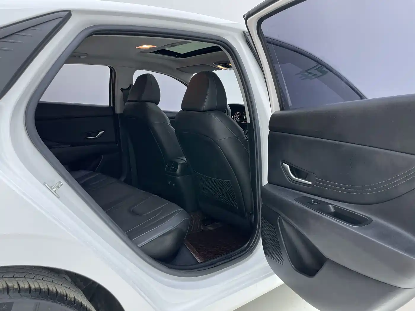 Hyundai Elantra, фото 8