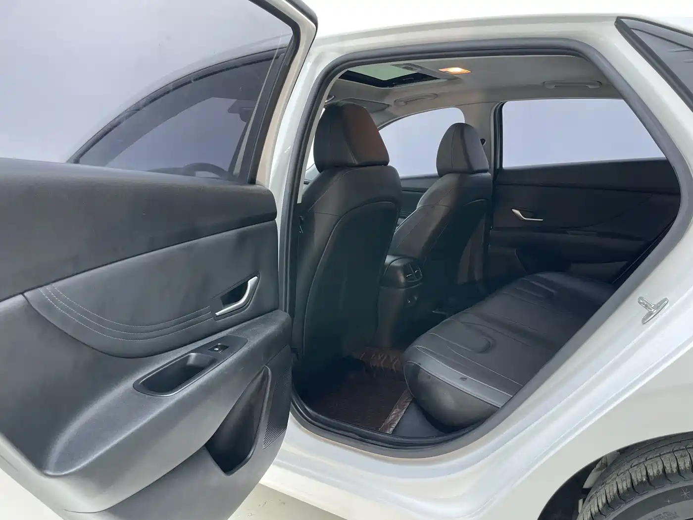 Hyundai Elantra, фото 15