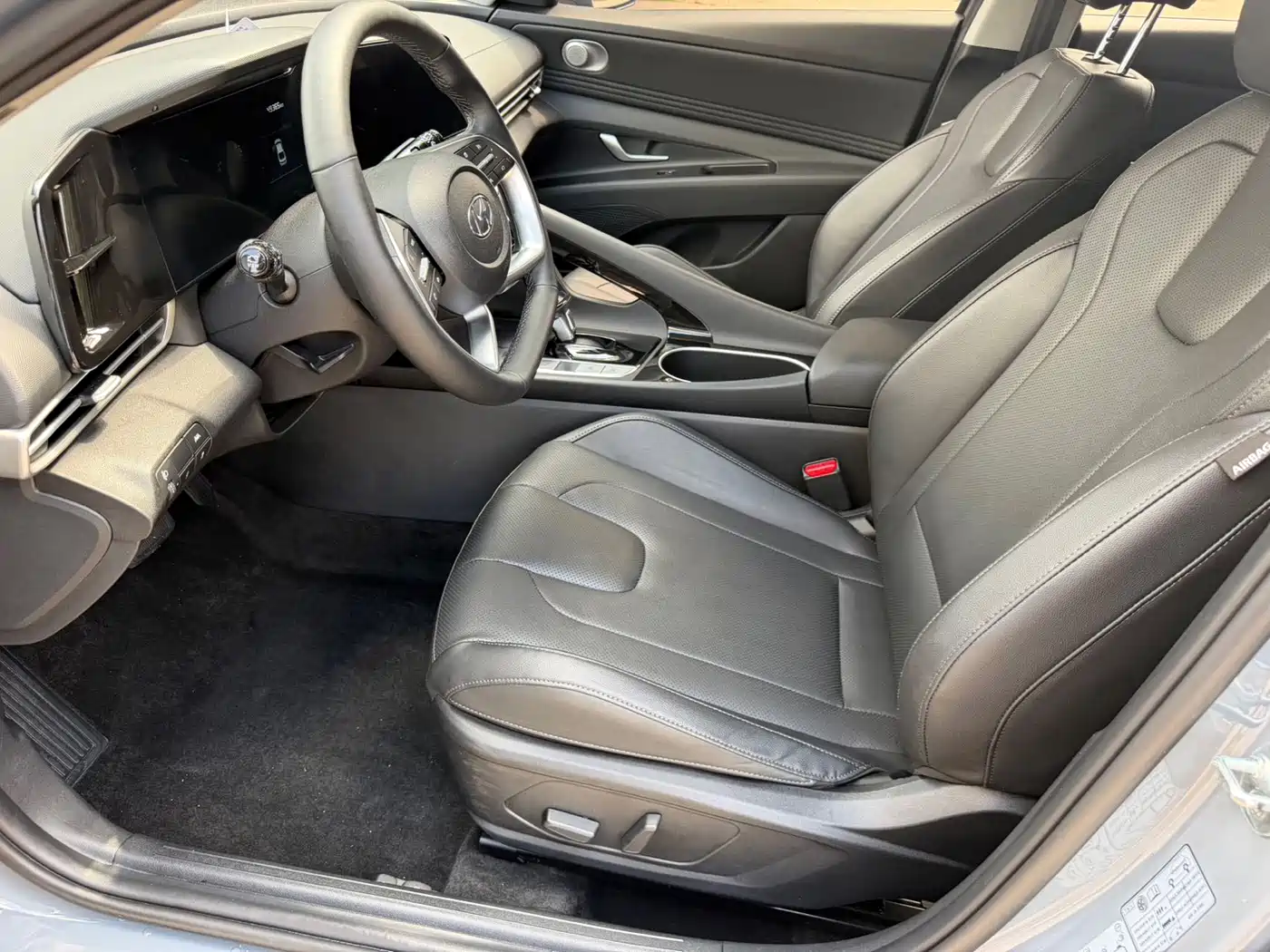 Hyundai Elantra, фото 3